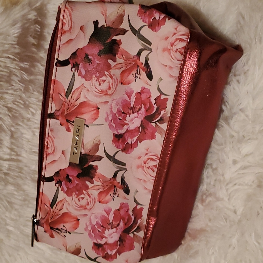 Tahari travel bag
